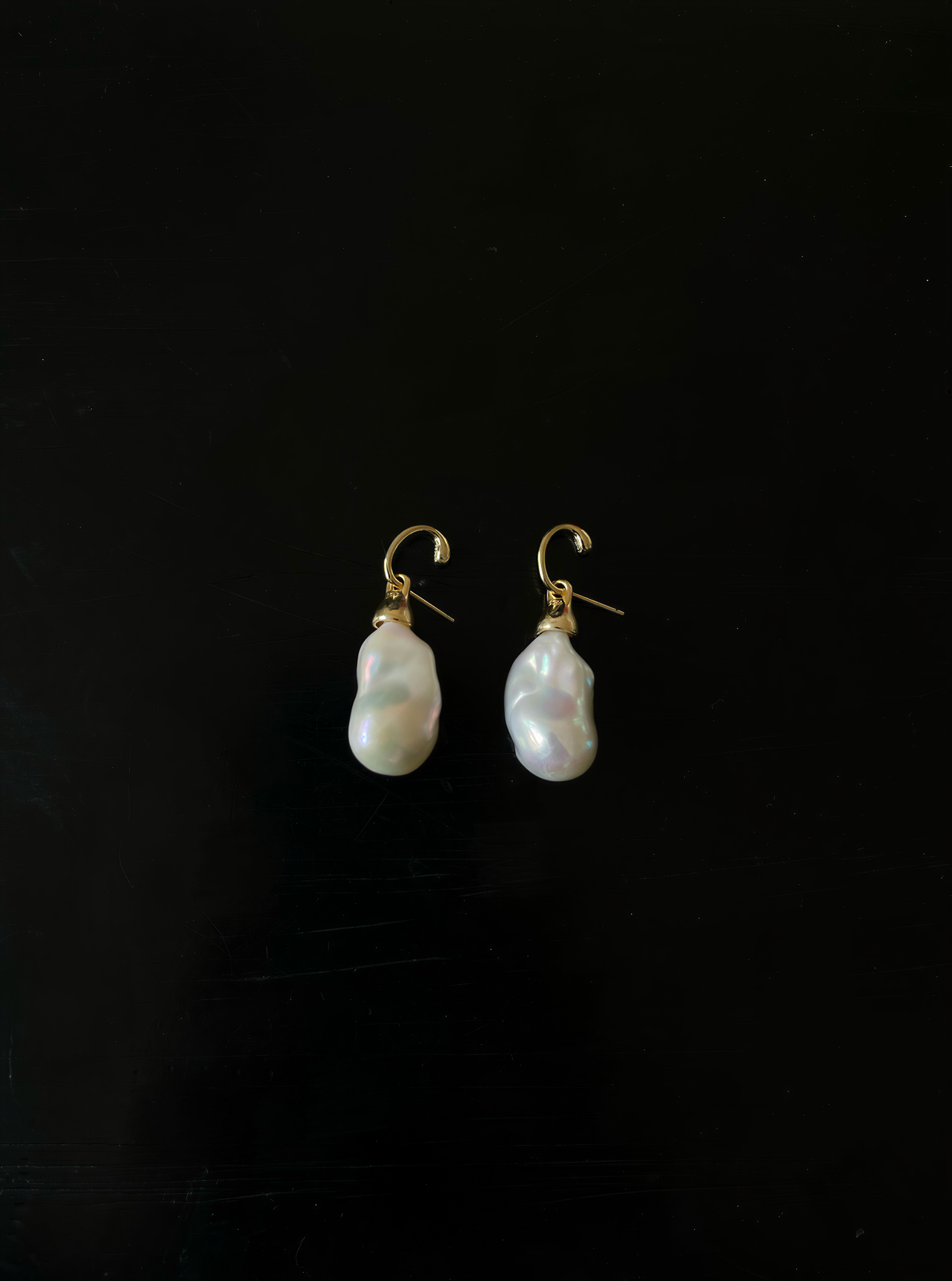 Grain Pearl Baroque Earrings