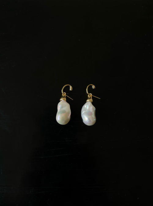 Grain Pearl Baroque Earrings